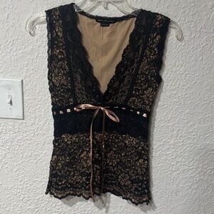 Ann Ferriday  VTN Y2K Black and Tan Lace Top